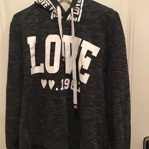 Love sweatshirt hoodie 3xl
